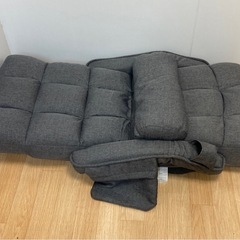 肘掛け付きリクライニング座椅子の画像