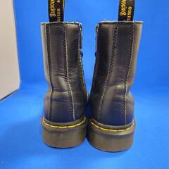 ジモティ割引有★【ジャングルジャングル岸和田店】Dr.Martens フロントジップアップブーツ 23.0cm 南大阪 岸和田 貝塚市 泉佐野市 高石市 泉大津市 和泉市 忠岡町 熊取町の画像