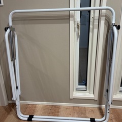 子供用折りたたみ鉄棒の画像