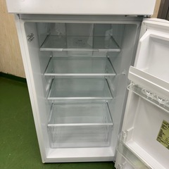 221 ヤマダセレクト　中型冷蔵庫　236L 200L強　小型　一人暮らし　同棲の画像