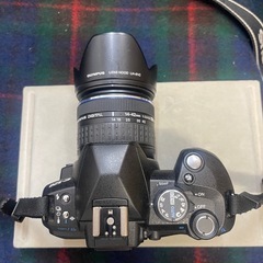 オリンパス　デジタル一眼レフカメラ　OLYMPUS E-520  デジタルカメラ　充電器付き　レンズ付きの画像