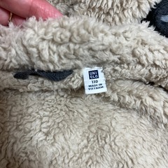 UNIQLO キッズパーカーの画像