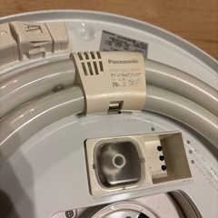 2011年製　白色シーリングライト　パナソニックの画像