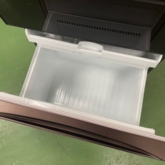  225送料設置無料☆東芝　自動製氷機能付き大型冷蔵庫　363L 洗濯機　小型　家庭用の画像