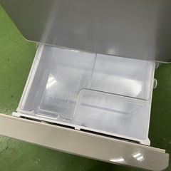 227 シャープ　大型冷蔵庫　どっちもドア　350L　小型　家庭用　一人暮らし　シルバーカラーの画像