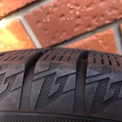 お買い得！ホイール付きスタッドレスタイヤ　　の画像