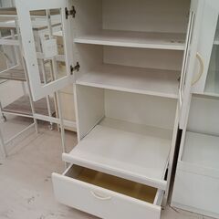 リユースのサカイ栃木店★ジモティ割あり★  食器棚 ホワイト W58.5×D41×H115 クリーニング済み TC11403の画像