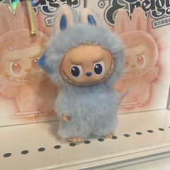 【ラブブ大量入荷】ラブブ PIN FOR LOVE イニシャル「D」ブルー（ID1515）の画像