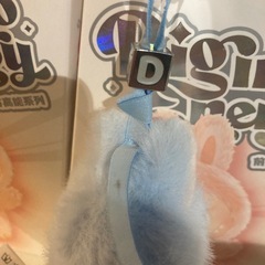 【ラブブ大量入荷】ラブブ PIN FOR LOVE イニシャル「D」ブルー（ID1515）の画像