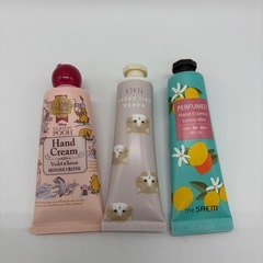 新品未使用　ハンドクリーム　小さめ　まとめ売りの画像