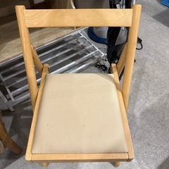 折りたたみチェアの画像