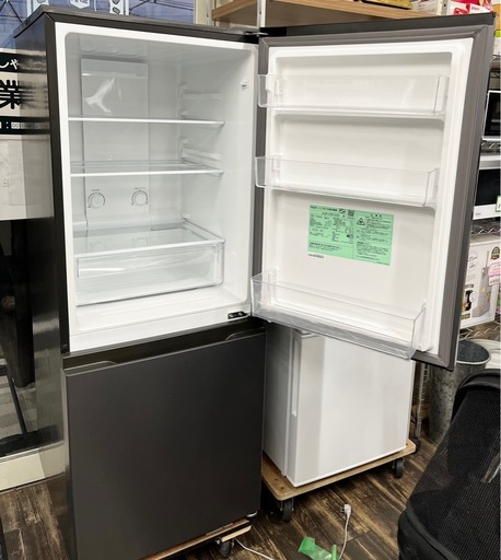 【中古品】2025年製 アクア(AQUA) AQR-20R-DS ダークシルバー SIMPLE+ 2ドア冷蔵庫 右開き 201L キッ