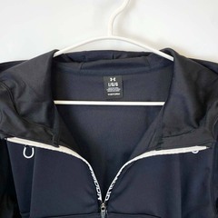 【未使用】アンダーアーマー UAアーマースプリングニット ウィンドジャケット L 001 ブラック 1384810 メンズ UNDER ARMOUR ハーフジップパーカ スポーツウェア トレーニングの画像