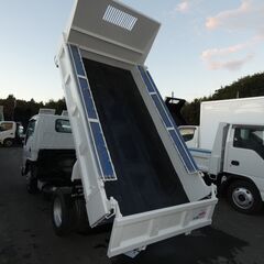 3トン　ダンプ　マニュアル　　251046の画像