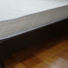 セミダブルベットの画像