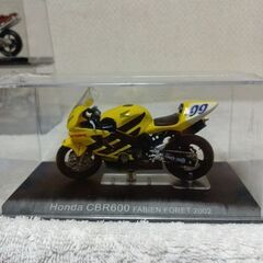 バイクフィギュア３台セット（ケース入り）の画像