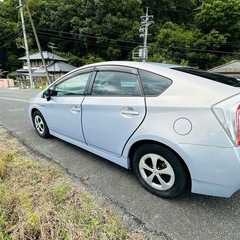 プリウス30 グレードS 平成24年　走行距離　8万8千　車検9年の3月まで　シルバーの限定色の画像