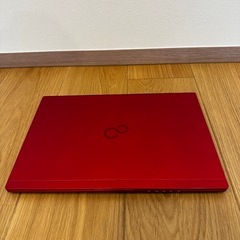 【美品】赤が映える！富士通 LIFEBOOK UH i7 / SSD256GB / Win11 クリーンインストール済✨の画像