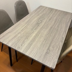 ダイニングテーブルセットの画像