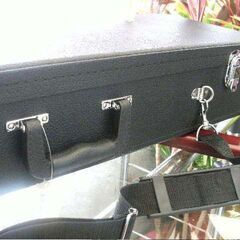 一品のみ新品未使用7.500円　沖縄三線専用　肩紐付き二丁入ふかふかハードケースの画像