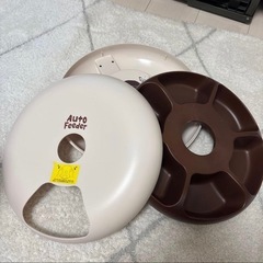 ペット　自動餌やり機の画像