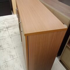 リユースのサカイ栃木店★ジモティ割あり★  サイドボード 赤茶 W112×D38×H84.5 クリーニング済み TC11412の画像