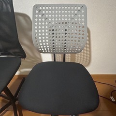 【オフィスチェア2脚セット】IKEA ニトリ キャスター付き・引き取り限定の画像