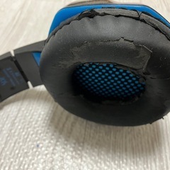 ヘッドフォン　有線の画像