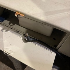 店舗看板（中の光る線が断線してます。バッテリーはいけます）直せる方はお使いくださいの画像