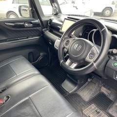 総額35.8万円 ホンダ N-BOXカスタム Gターボパッケージ 車検2年 ターボ 左右パワスラ クルコン ナビ フルセグ Bluetoothオーディオ バックカメラ ETC フリップダウンモニターの画像