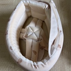 あかちゃん赤ちゃんヘッドガードの画像