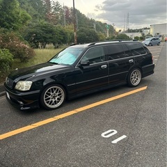 17 クラウン　エステートの画像