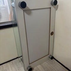 ガラステーブル
の画像