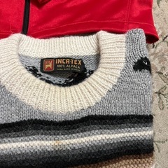 引き取り限定　ヨネックス，アシックス、アルパカセーターの画像