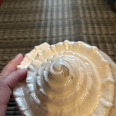 Goto JAPAN　傷あり貝殻陶器　花器フラワーベースの画像