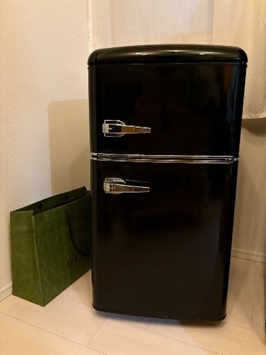 アイリスプラザお洒落レトロ冷蔵庫ブラックPRR-082D-B 1人暮らしミニ81L