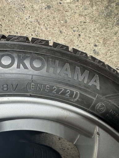 バリ目！　155/65R14   スタッドレス　アルミホイール付き
