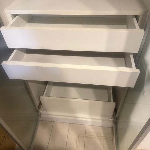食器棚　　決まりました。