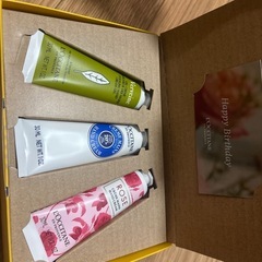 ロクシタン   ハンドクリーム ギフトコレクション（Happybirthday）の画像