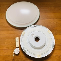 リモコン付き　NEC LEDシーリングライトの画像