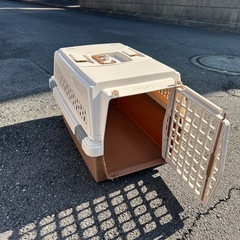 ペット用　キャリーケースの画像