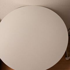 丸テーブル　白の画像