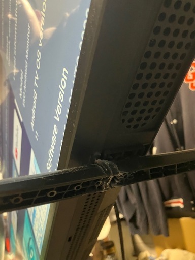 チューナーレステレビ42V型(値段交渉可)