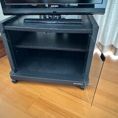 三菱の液晶テレビ　LCD-32CB1　テレビ台付きの画像
