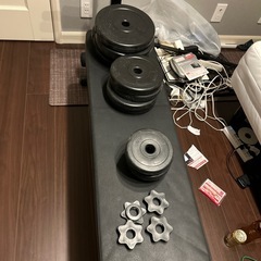 筋トレマット、バーベルの画像