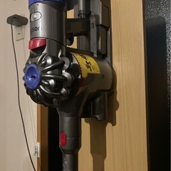 動作確認済　ダイソンV8 fluffyの画像