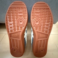 新品Onitsuka Tiger トクテン スニーカー グレー/ホワイト/レッドの画像