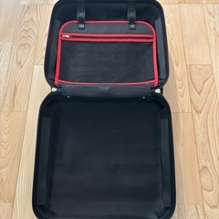 キャリーケース　シルバーグレー
の画像