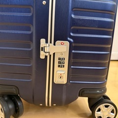【取引中】MAX SMART　スーツケース　82L の画像