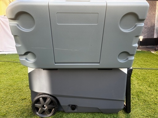 【未使用品】GLOO クーラーボックス 85L 90QT 大容量 アウトドア キャンプ　釣り
